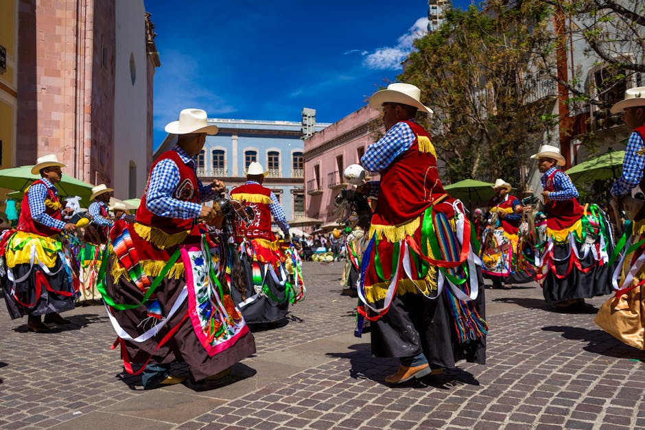 Huitzilopochtli: Der zentrale Kriegsgott der Mexica – Kostenloses Stock Foto zu beschäftigt, bewahrung der tradition, blau…