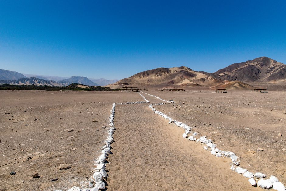 Moche Pyramiden: Huaca del Sol y de la Luna – Andenkultur – IAE-Bonn Magazin Moche Pyramiden: Huaca del Sol y de la Luna – Andenkultur