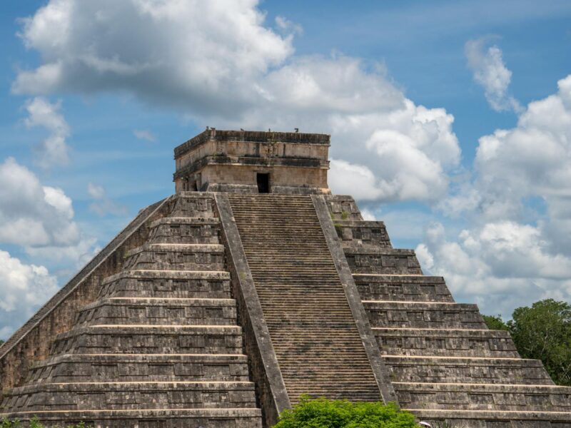 Tikal Geschichte: Aufstieg und Fall einer Maya-Metropole