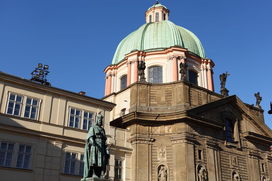 Charles Mann '1493': Der Columbian Exchange und seine Folgen – Ein malerischer Blick auf historische Architektur und Statu…