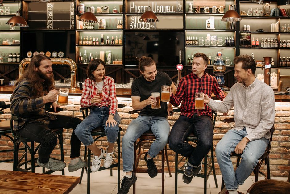 Wari Keros: Halluzinogenes Vilca-Bier im alten Andenreich entschlüsselt – Kostenloses Stock Foto zu backsteinmauer, bar, bart