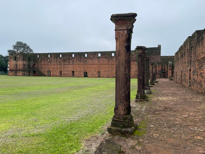 The Mission Film (1986): Jesuiten, Guaraní und historische Kritik – Kostenloses Stock Foto zu @draussen, alt, alte struktur