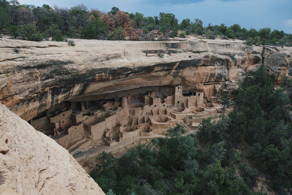 Pueblo-Aufstand 1680: Erfolgreichste indigene Revolte Nordamerikas – Erkunden Sie die alten Felsbehausungen im Mesa Verde …