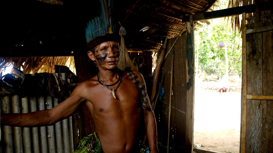 Anna Roosevelt: Die Wende der Amazonas-Archäologie – Amazonas Stammesangehöriger