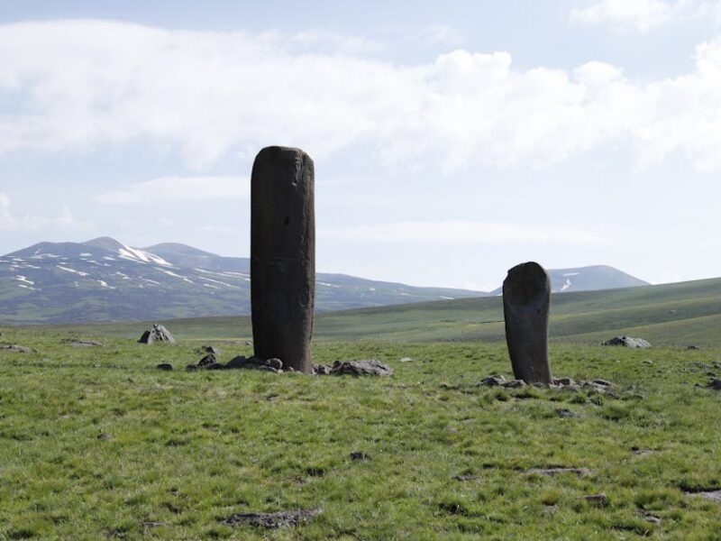 Der Ponce-Monolith und der Bennett-Monolith – Auch In Armenien Gibt Es Ein Stonehenge