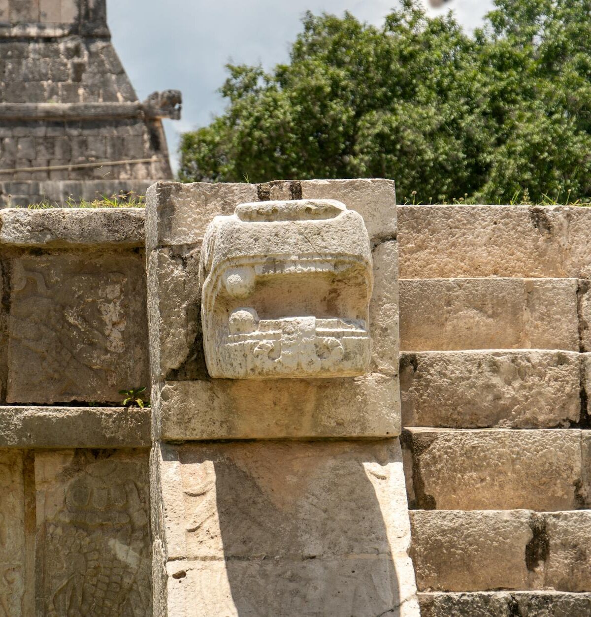 Ballspielplatz Chichen Itza: Architektur, Rituale & Forschung