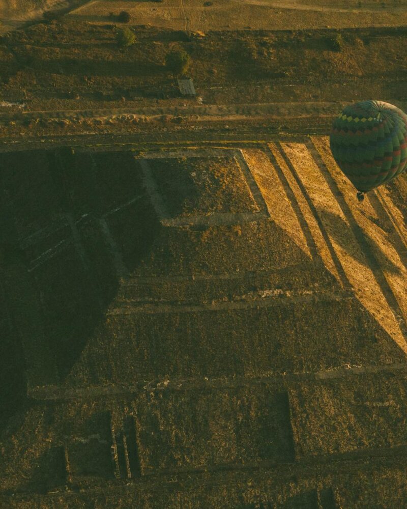Mondpyramide Teotihuacan: Geschichte, Bauphasen und Opferfunde