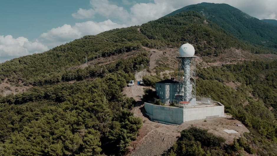 Pumapunku: Die Präzisionsbautechnik in 4.000 Metern Höhe – Luftaufnahme Einer Abgelegenen Wetterstation In Hatay