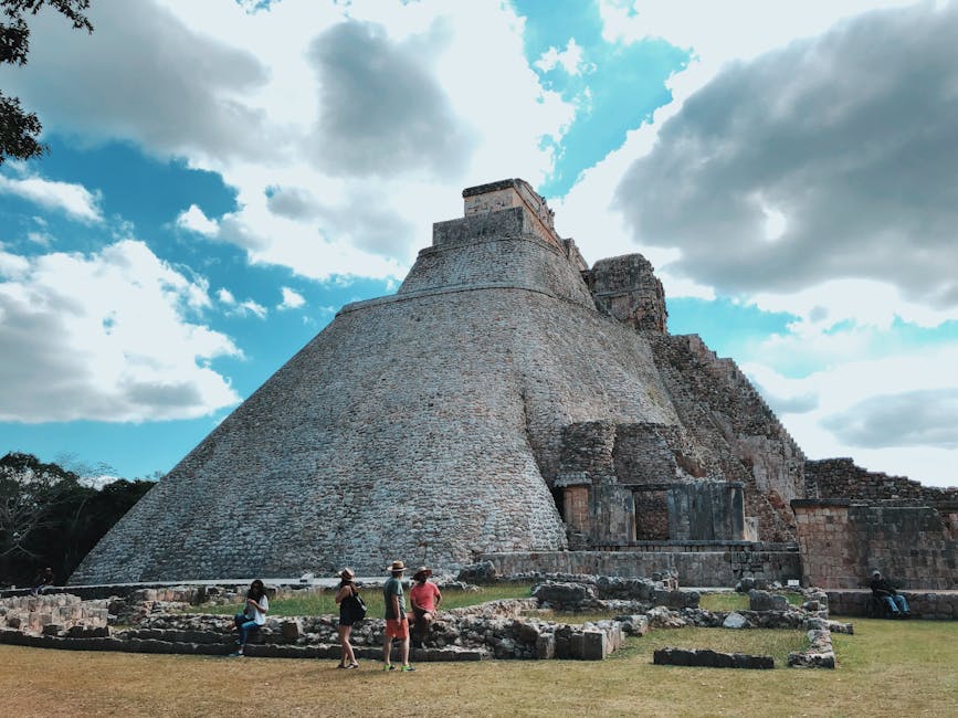Pyramide des Wahrsagers: Uxmal und der Puuc-Stil der Maya – Kostenloses Stock Foto zu alte architektur, antike ruinen, arc…