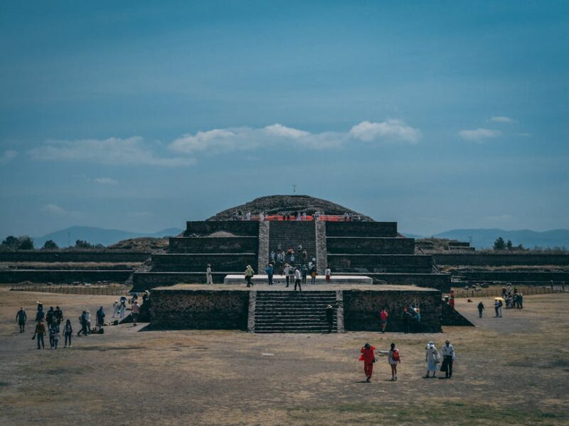 Teotihuacán – Antike Pyramide Von Teotihuacan An Einem Sonnigen Tag