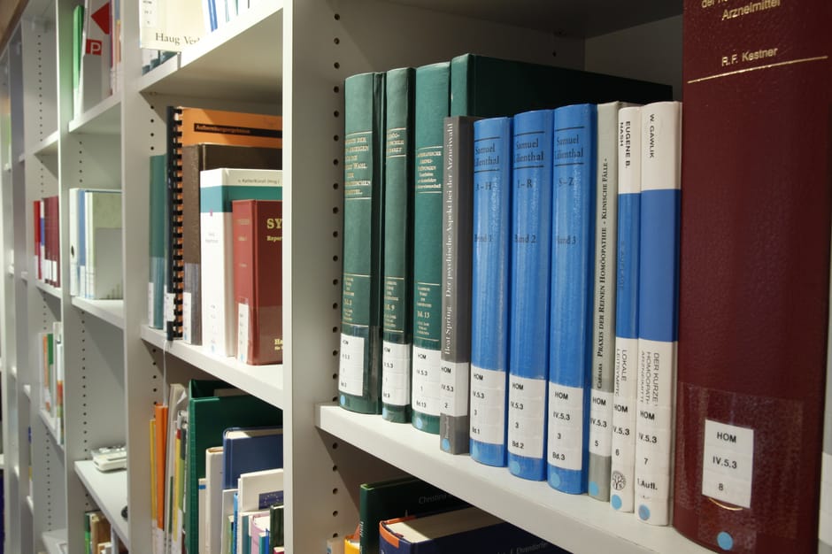 Bayessche Datierung in der Archäologie: Grundlagen und Anwendung – Bücher Im Regal In Der Bibliothek