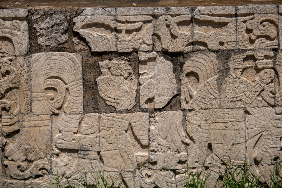 Yuri Knorosov: Der Mann, der die Maya-Schrift entschlüsselte – Kostenloses Stock Foto zu alt, alte zivilisation, antike kunst