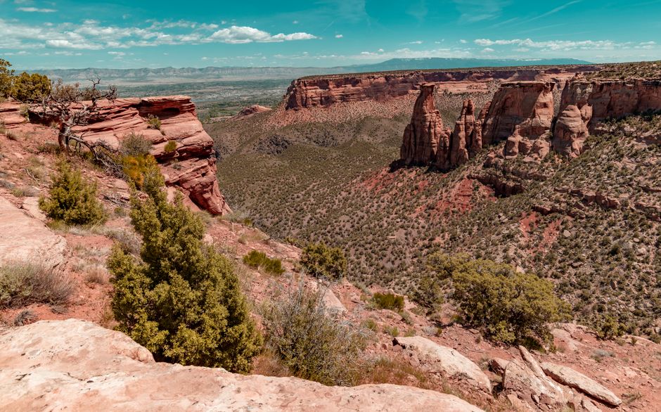 Bandelier National Monument: Klippen-Wohnhäuser der Ancestral Puebloans – Colorado National Monument Bei Tag