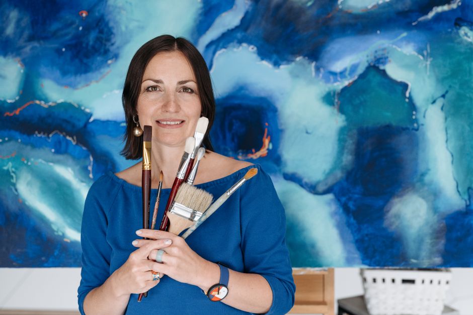 Emmi Whitehorse: Diné-Künstlerin und Meisterin der Abstraktion – Kostenloses Stock Foto zu #indoor, abstrakt, abstrakte kunst
