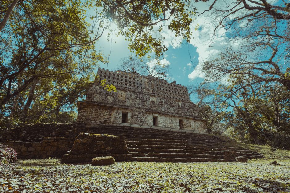 Bonampak Anreise: Ihr Guide zur Maya-Stätte in Chiapas – Erkunden Sie die alte maya Architektur im üppigen Dschungel von C…