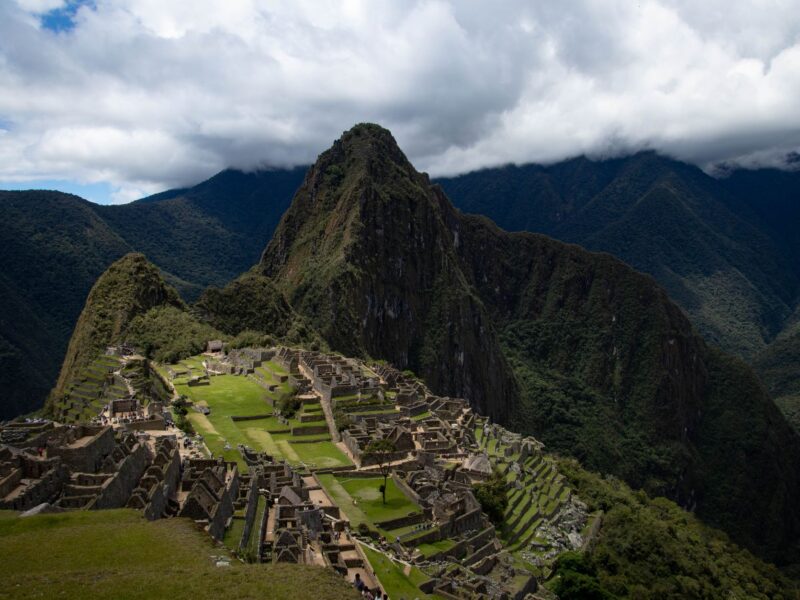Machu Picchu Anreise 2026: Zug, Trekking, Tickets & Tipps