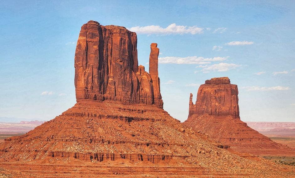 Navajo Nation Tour: Ihr Guide zu den Wundern des größten Reservats – Herrlicher Blick auf die berühmten Tafelberge des Mon…
